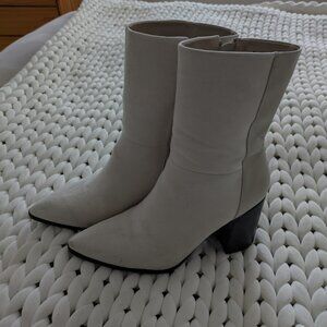 Cream Color Ankle boots, size 9, purchased from Kohls